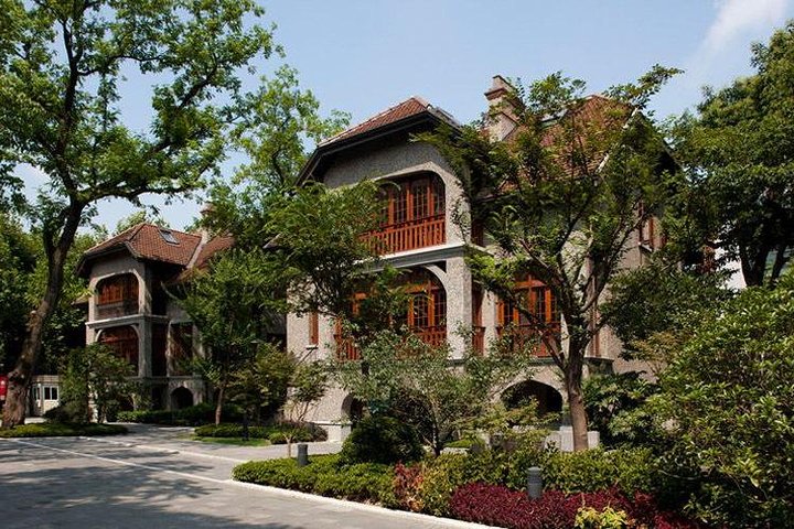4-Hour Private Shanghai City Tour with Old and New Highlights