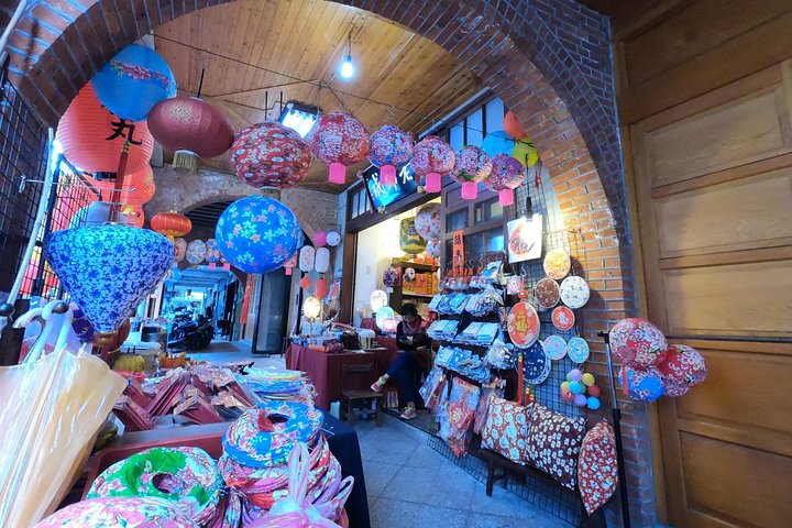 Full-Day Private Custom Taipei City Tour