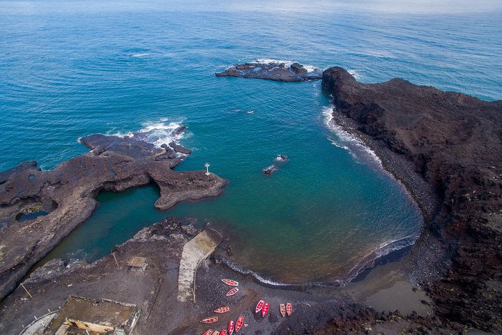 Nature and relaxation at the natural pool of Salinas