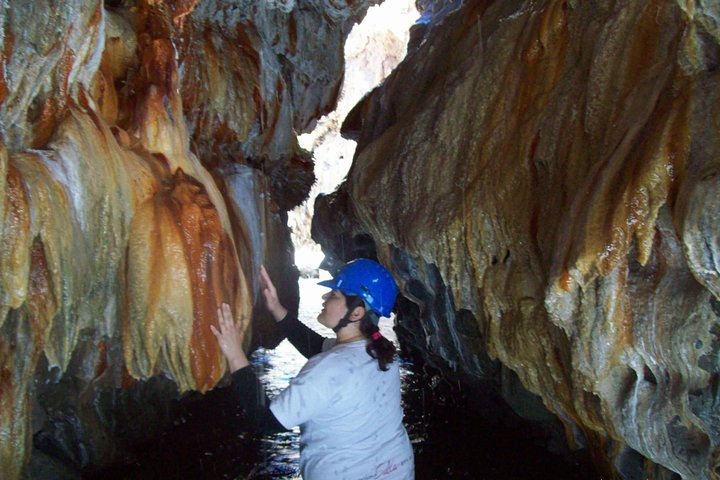 Devil's Bridge Caverns