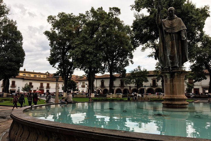 Patzcuaro, Santa Clara del Cobre -Copper Town- & Tzintzuntzan