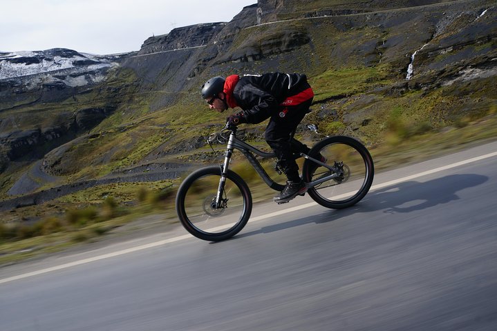 Death Road, Bolivia: Mountain Bike Tour on the World's Most Dangerous Road