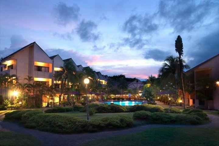 Cherating to Kuala Lumpur hotels 1-way Transfer