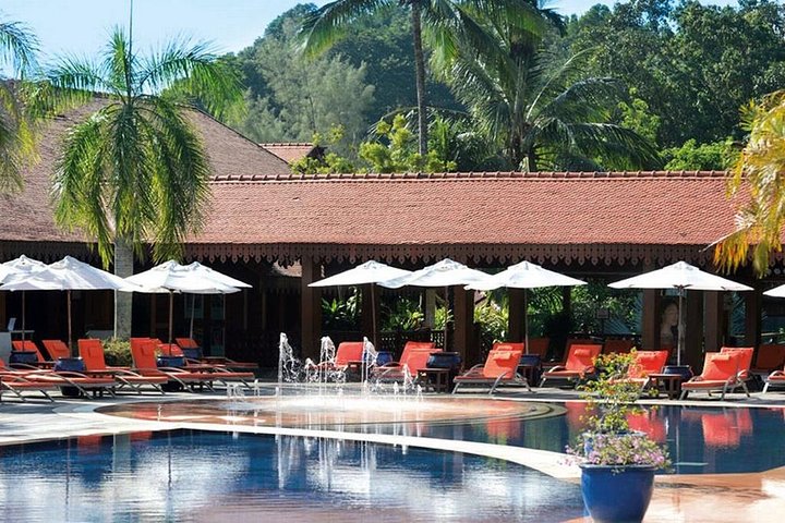 Cherating to Kuala Lumpur hotels 1-way Transfer