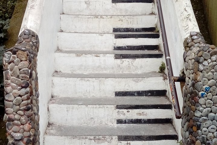 Tour in Valparaiso: Street Art, funiculars and port