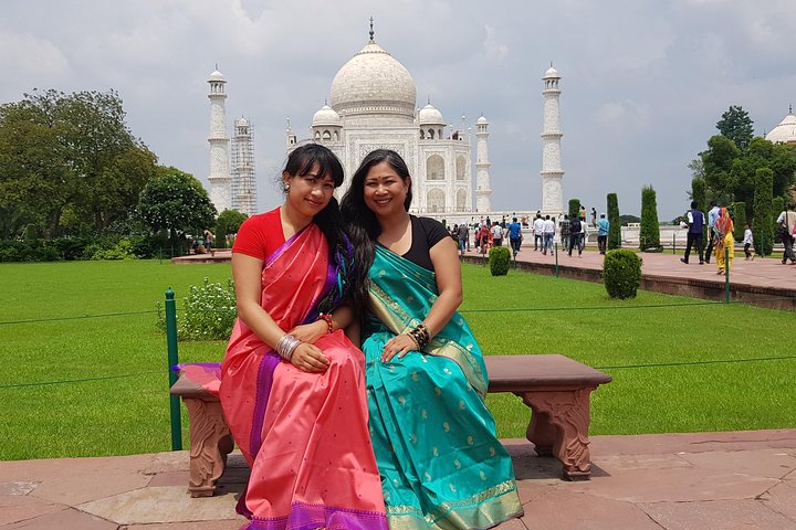 4 Day Golden Triangle with Ranthambore Tiger Safari Tour from Delhi