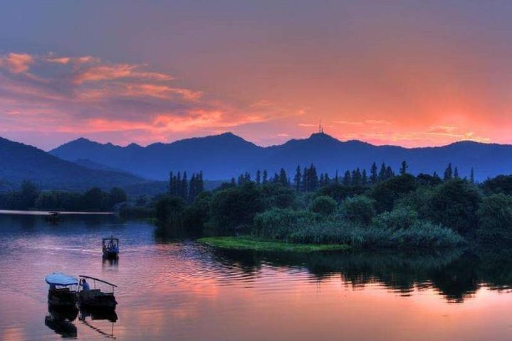 Private Full Day Tour : Customizable Hangzhou City Highlights with Multi Options