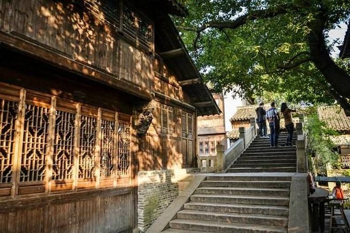Wuzhen Ancient Water Town Private Night Tour from Hangzhou