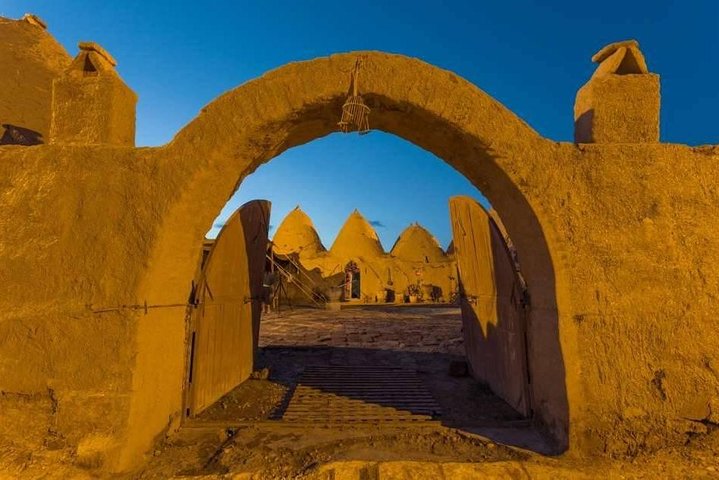 Urfa to Mt Nemrut on a Fascinating 4 days Tour