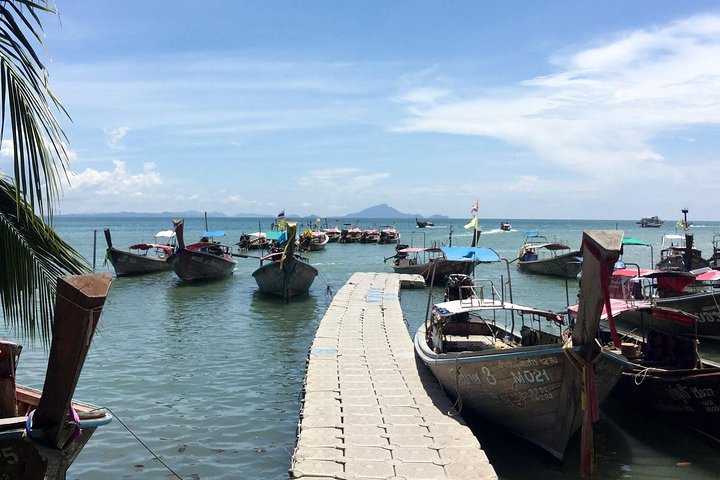 Koh Yao Yai to Koh Phi Phi by Koh Yao Sun Smile Speed Boat