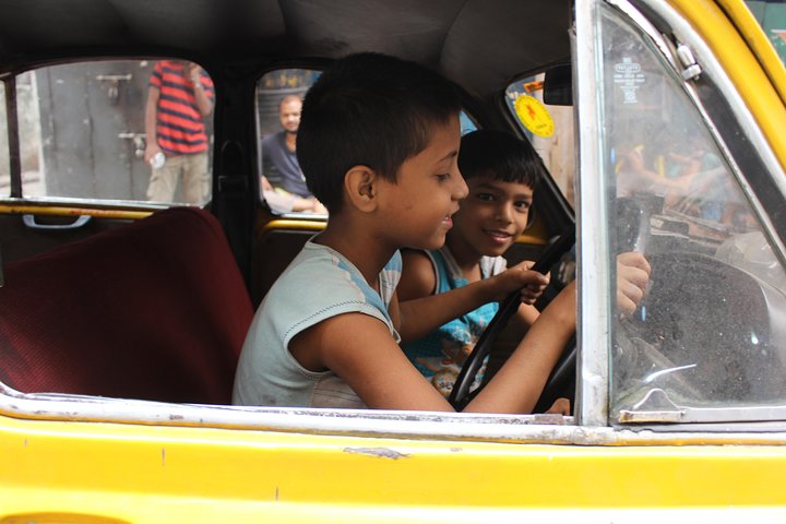 Mesmerising Kolkata Private Customised Day Tour