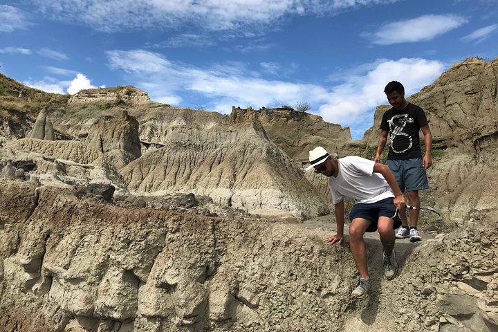 Discover the Tatacoa Desert with a Local