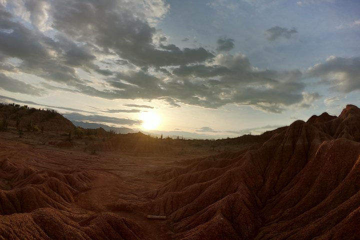Discover the Tatacoa Desert with a Local