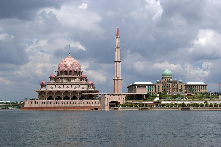*15Hrs Kuala Lumpur Car Tour from Johor Bahru w' Tour Guide