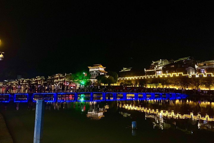 4-Day PRI Tour to Zhangjiajie and Fenghuang Old Town from Changsha