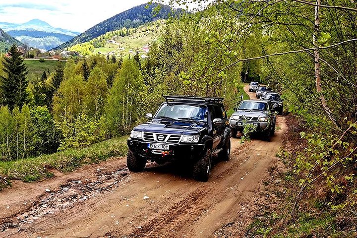 4x4 Nature Tour in Land of Dracula - 1 day
