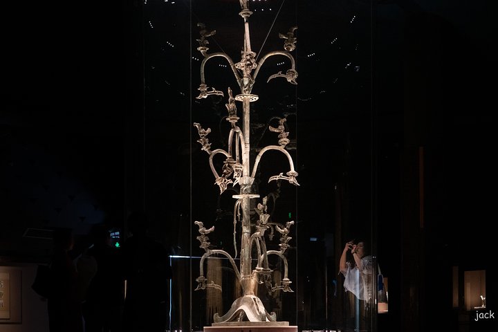 Dujiangyan Irrigation system and Sanxingdui Chinese "pyramid" museum Day-Trip