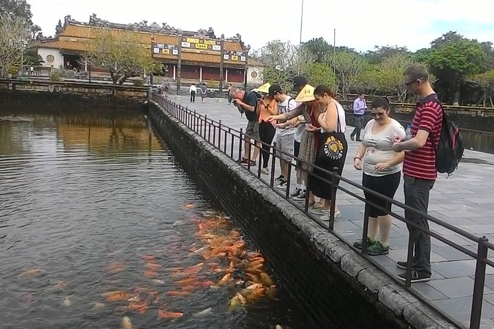 Hue city Deluxe Group Tour (Daily Tour-12 pax max)