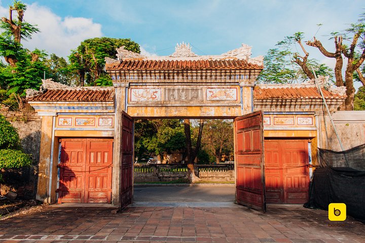 Private Walking Tour of Hue Imperial City