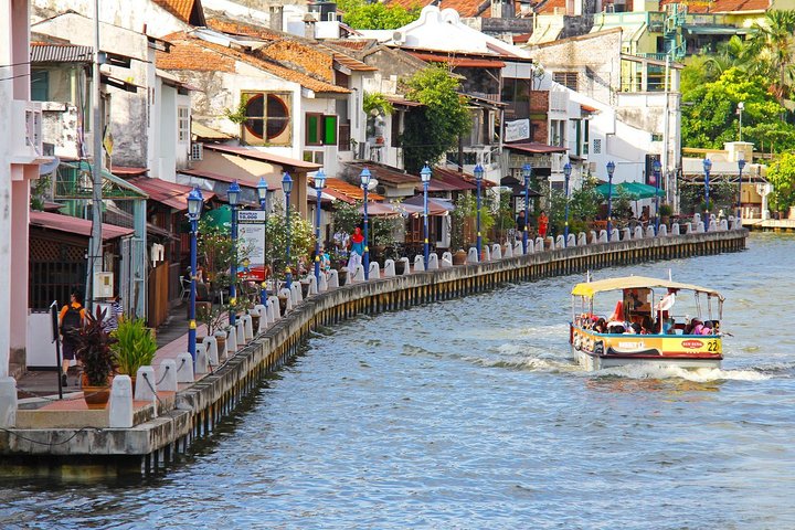 *15Hrs Comprehensive Melaka Car Tour frm Johor Bahru w' TourGuide