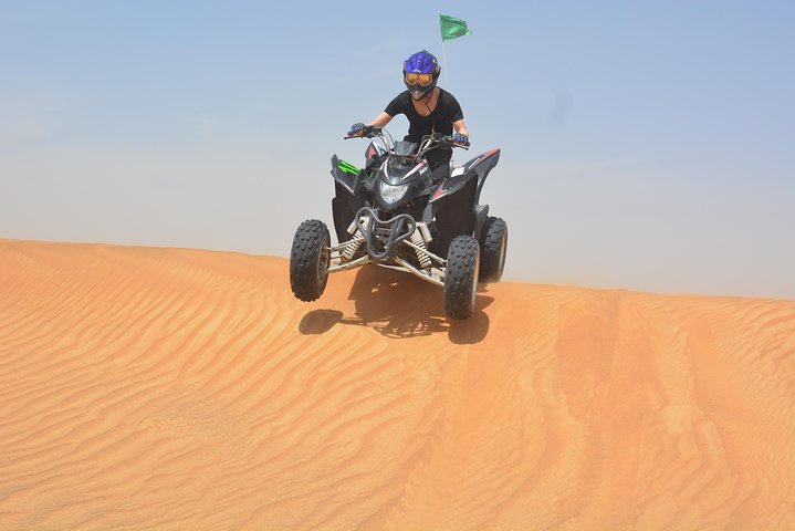 Ras Al Khaimah: Afternoon Desert Safari and BBQ Dinner