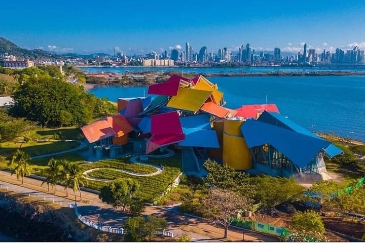 Panama Canal and City Tour Experience