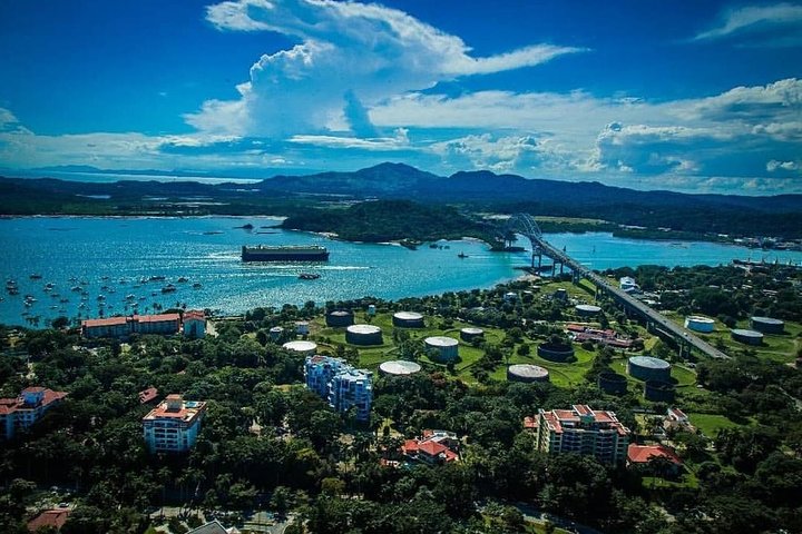 Panama Canal and City Tour Experience