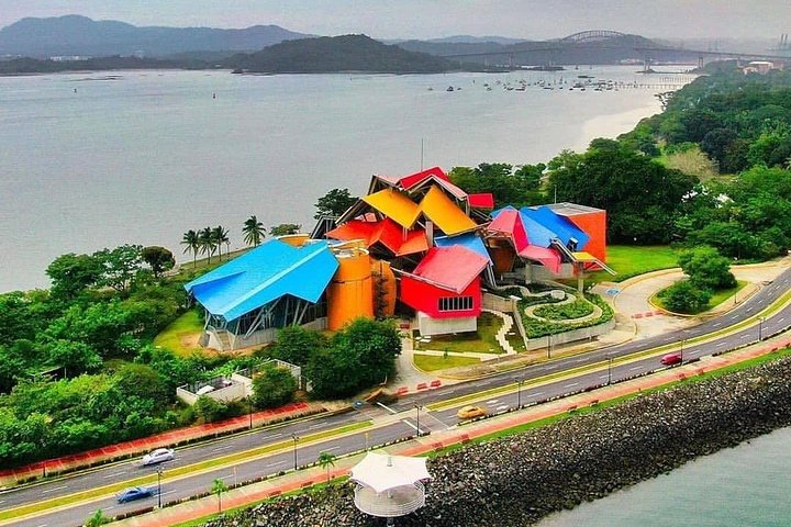 Panama Canal and City Tour Experience