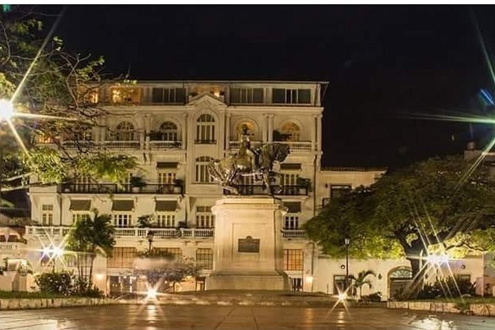 Panama Canal and City Tour Experience