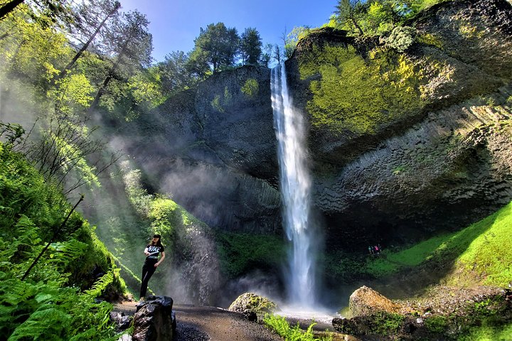 Columbia Gorge Waterfalls and Mt. Hood Tour - Full Day