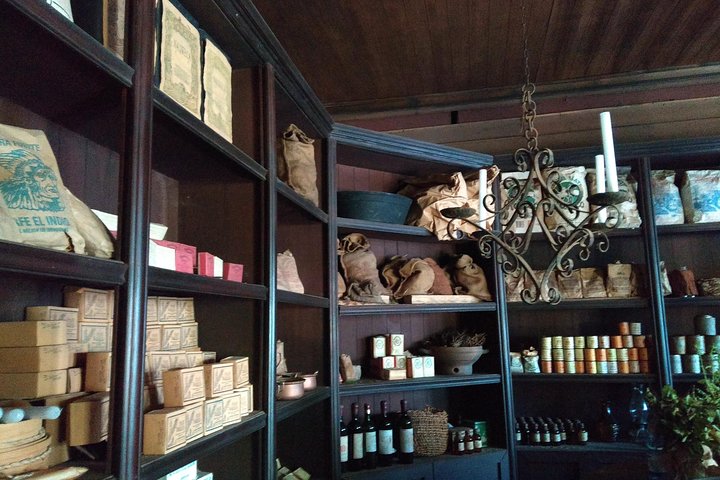 Tour around Lota