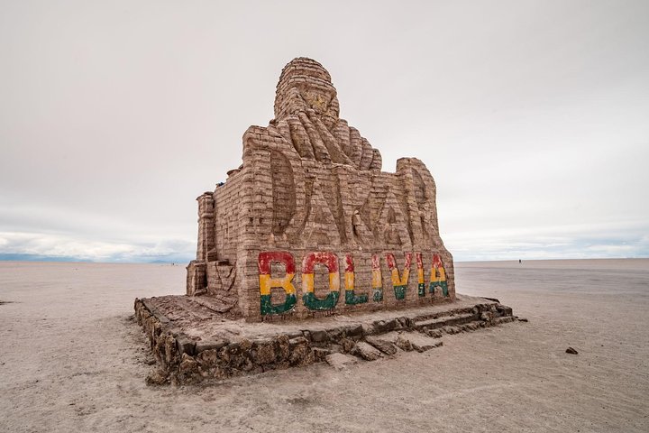 Salar de Uyuni with Lodging - 2 full days - With Minor Lagoons