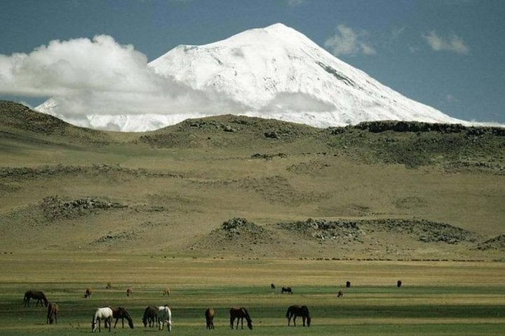 Be Adventurous and Take a Tour Trekking in Mount Ararat