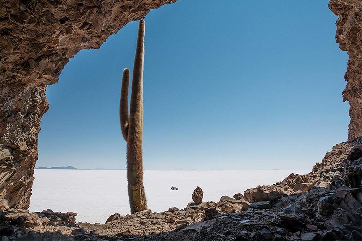 Your Best Uyuni Experience: 3-Day Salt Flats, Lagoons & Deserts