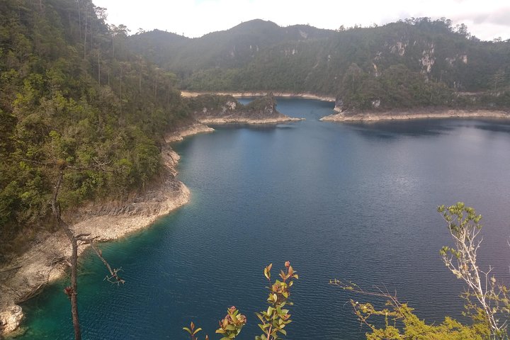 El Chiflon Waterfalls and Montebello Lakes Day Trip from Tuxtla Gutiérrez