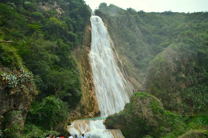 El Chiflon Waterfalls and Montebello Lakes Day Trip from Tuxtla Gutiérrez