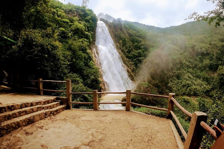 El Chiflon Waterfalls and Montebello Lakes Day Trip from Tuxtla Gutiérrez