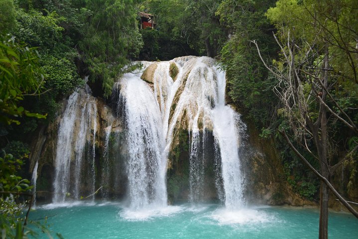 El Chiflon Waterfalls and Montebello Lakes Day Trip from Tuxtla Gutiérrez