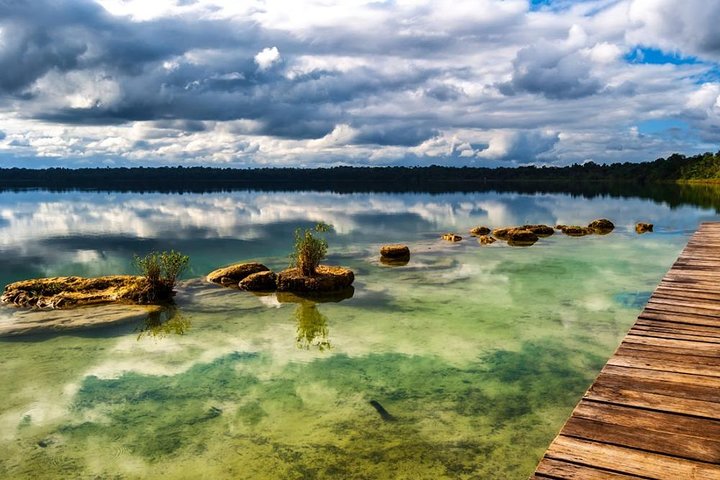 Lachua Lake and Candelaria Caves 2 Days