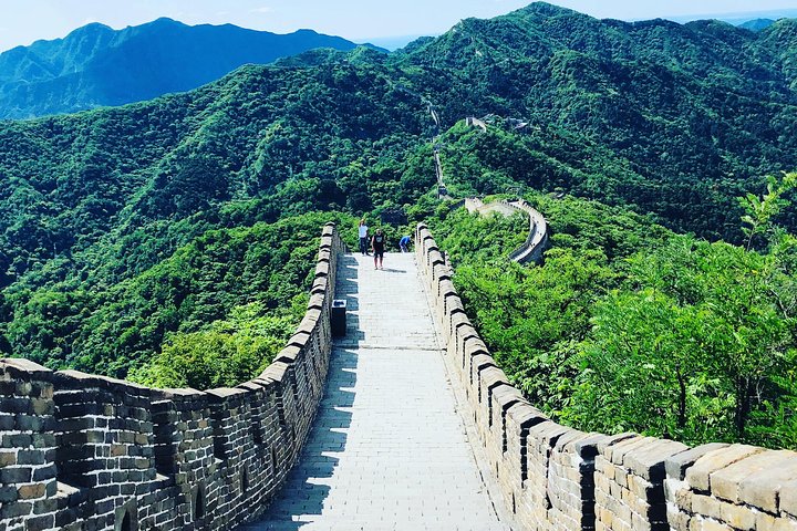 All Inclusive Great Wall Tour with Silk Street Market Shopping Experience