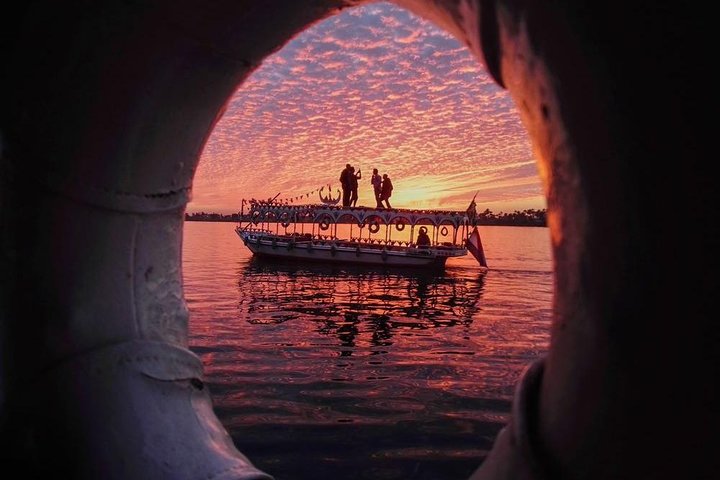 4-Days 3-Nights Cruise Aswan & luxor with hot air balloon,abu simbel from Aswan