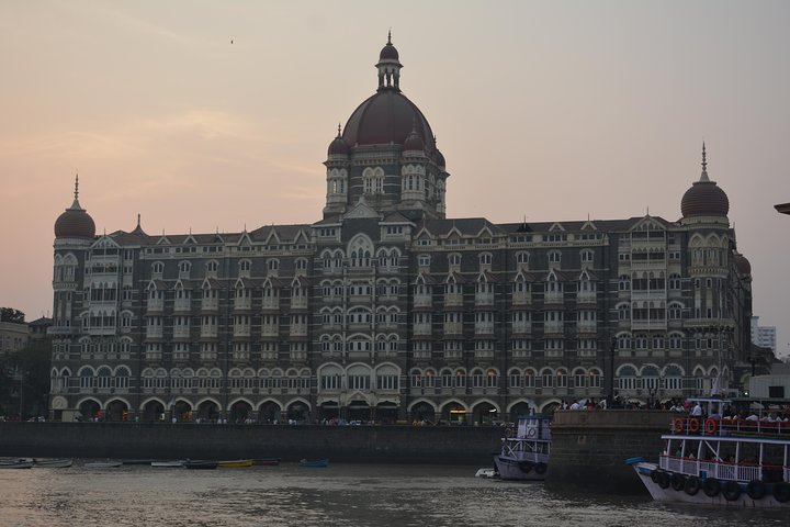 Private Mumbai Sightseeing Tour (Traveller's Choice Award Winner)