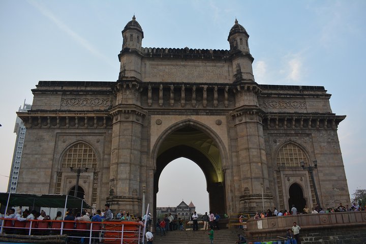 Private Mumbai Sightseeing Tour (Traveller's Choice Award Winner)