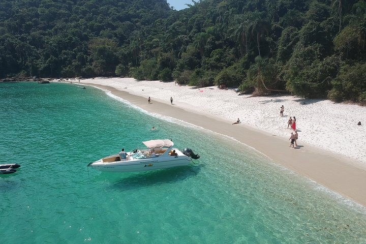 Speedboat ride - Paradise Islands - Angra dos Reis