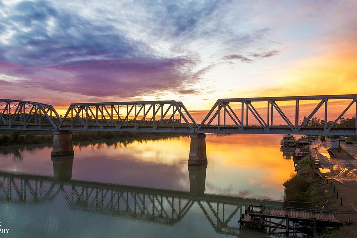 Adelaide Hills Tour with River Murray Lunch Cruise