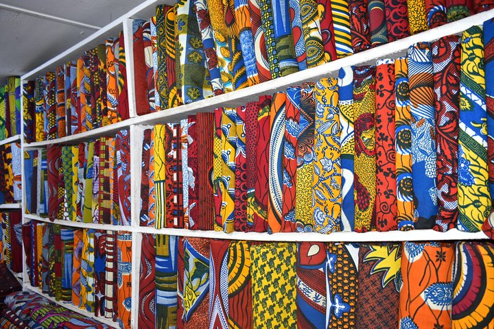 Abidjan Walking Tour (French and English)