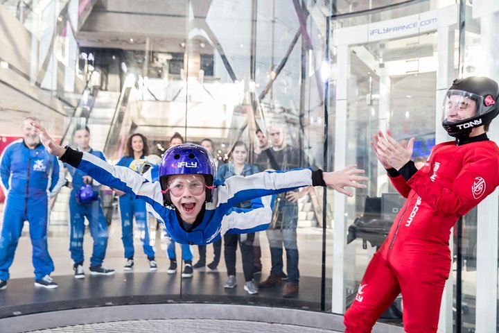 Basingstoke iFLY Indoor Skydiving Experience - 2 Flights & Certificate