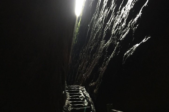 2-Day Private Tour to the World's natural and cultural heritage Mount Wuyi