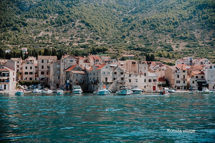 Blue Cave, Mamma Mia and Hvar, 5 Islands Speed boat Small group
