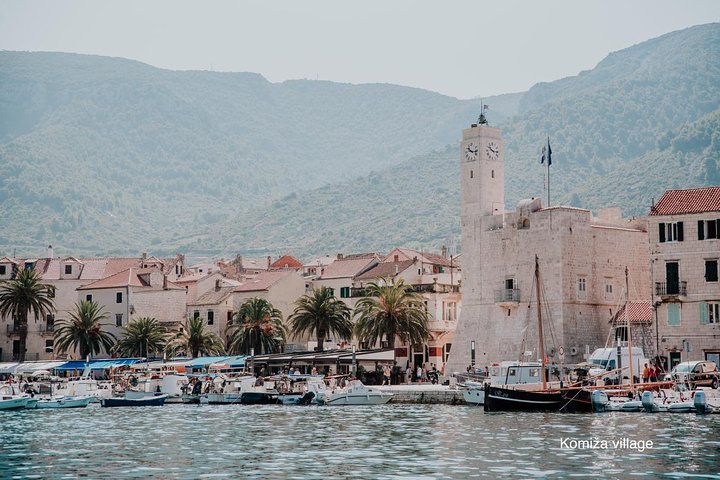 Blue Cave, Mamma Mia and Hvar, 5 Islands Speed boat Small group
